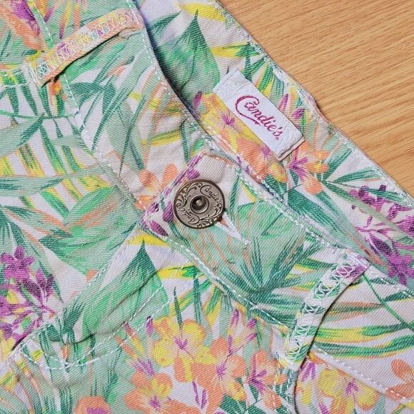 Candie's Tropical Print Midrise Shorts Size 5 - Picture 2 of 7